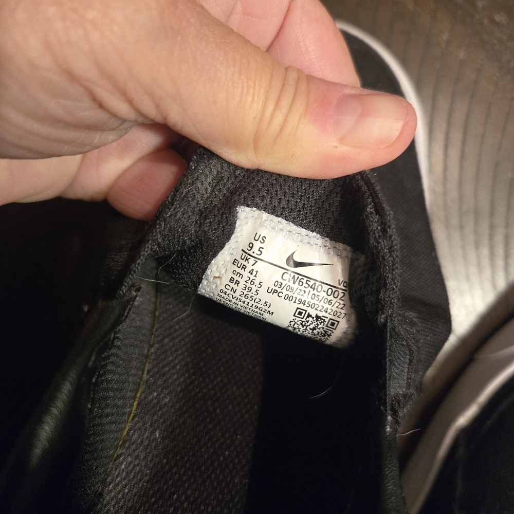 Nike Black Canvas Slip-Ons Sz 9.5 - Picture 4 of 5